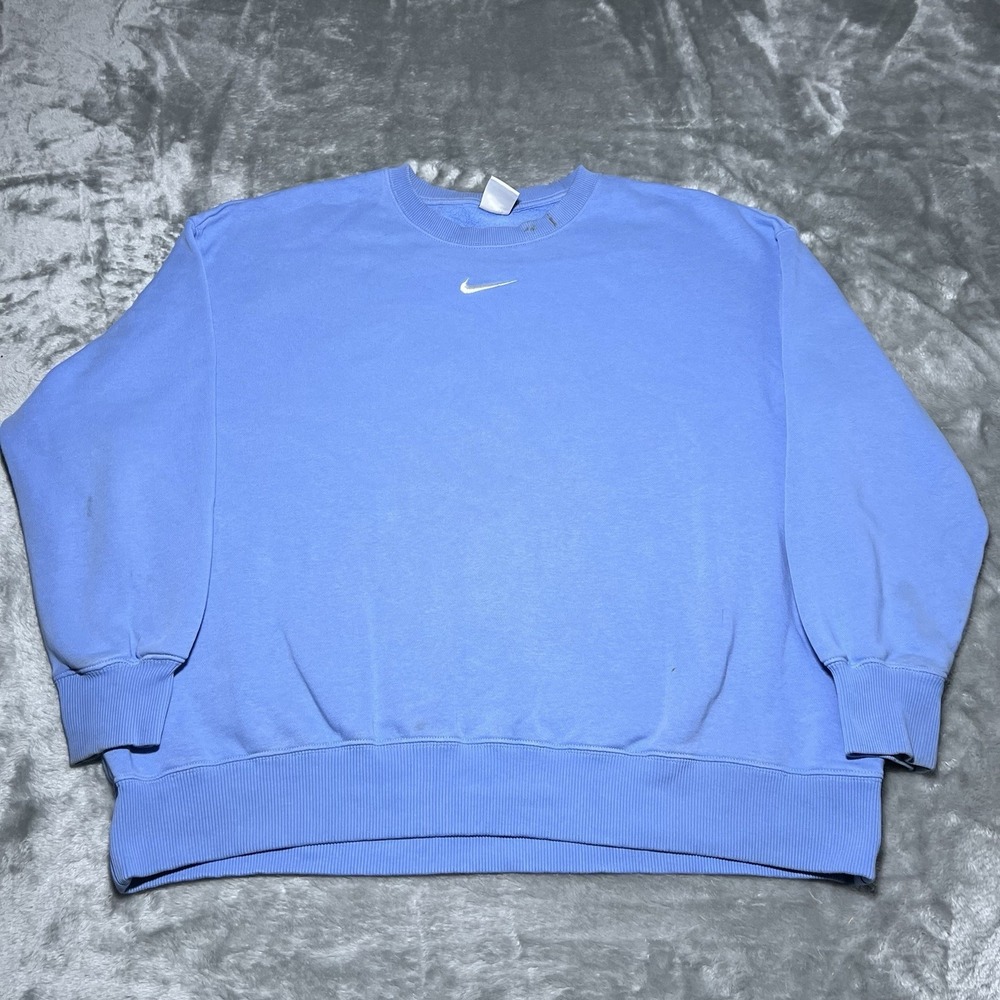 Nike‎ Sweater Size Medium Blue Crewneck Pullover Center Swoosh Logo Cotton